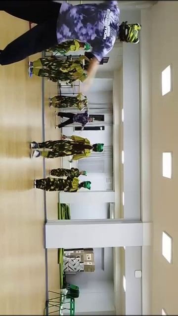 танцевальная фишка брейк-данс.mp4