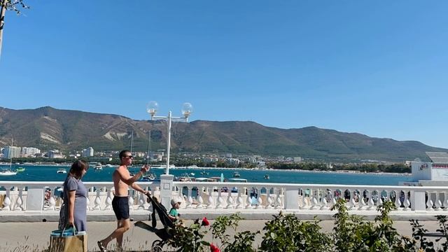 Набережная Геленджика в сентябре 2025 таймлапс