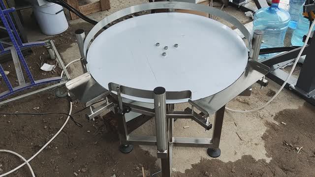 Стол приводной сортировочный подающий накопительный 700 мм