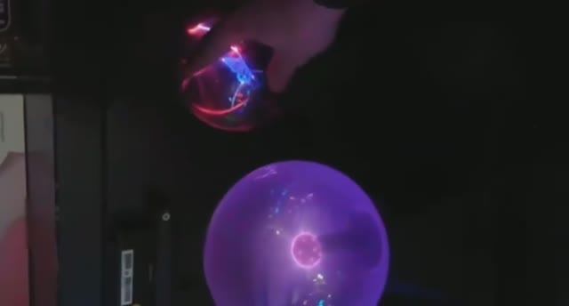 .... Как работает Плазменная лампа....