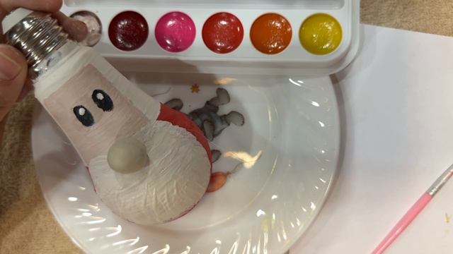 Ёлочная игрушка своими руками из лампочки на Новый год  делай с Лайк Настей