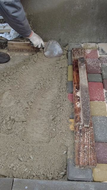 Почему швы в тротуарной плитке нельзя заделывать гарцовкой!