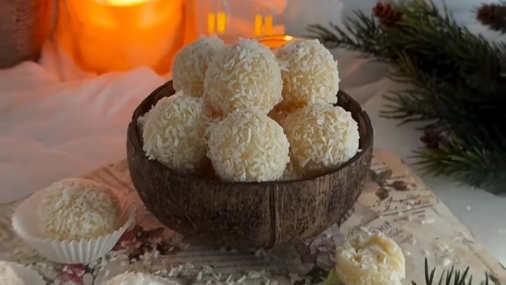 Кокосовые КОНФЕТЫ из 4 ингредиентов...🍬🥥🎄😋 Рецепт ⤵️