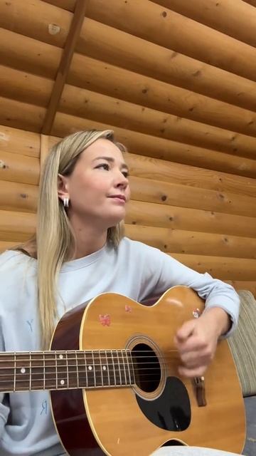 Мы редко видимся с тобой