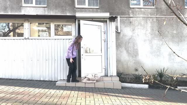 Спецэффект №1 "Проход через стену" Миргородская