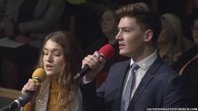 К нам осень пришла золотая..