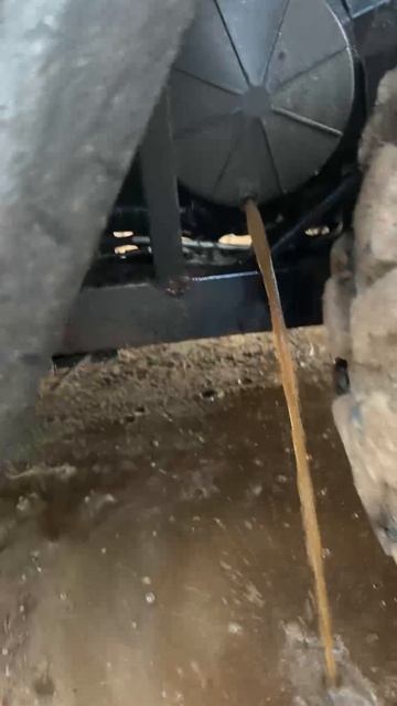 Вариатор ссыт, пробил где то