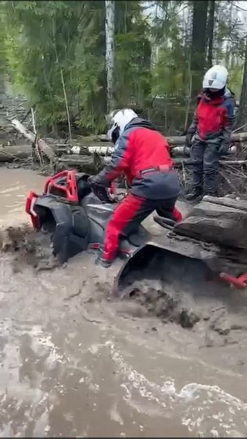 Буксуем по лужам