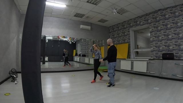 2025-12-20 Занятие 5 Суббота (3) ZOUK обучение Lera🐆LEO, GX011545