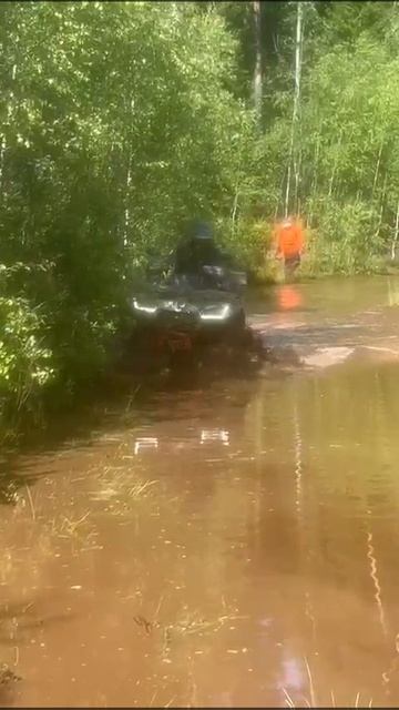 Водные процедуры на квадроцикле