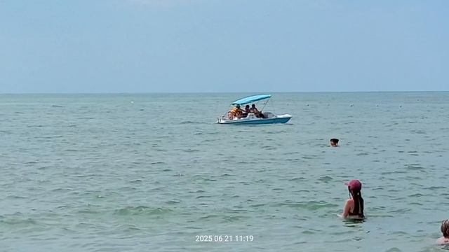 Солнце, море, пляж, Архипка. 11_30, 21_июня 2025 год. Автор Юрий Кочев