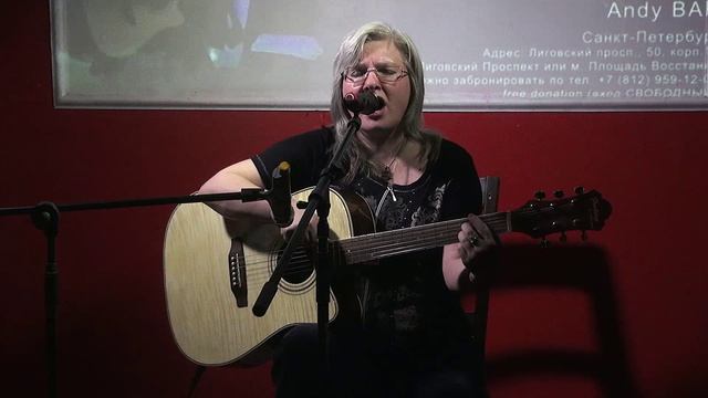 010_Уходящая в зеркала