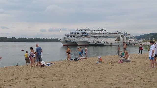 2012 г. Теплоход ″Космонавт Гагарин″. 10.08.12-Козловка-Казань