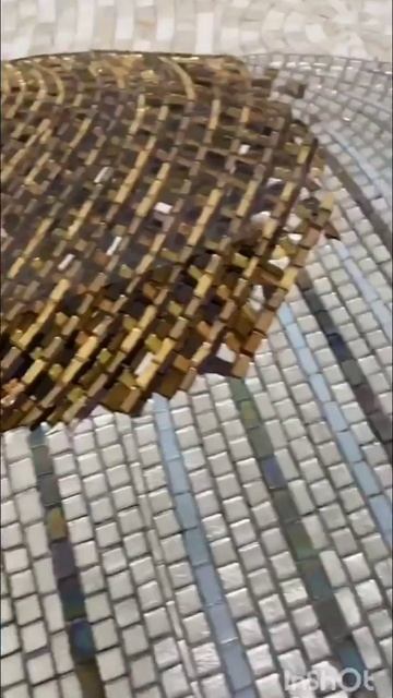 Панно из мозаики для ванной комнаты "Фонтан".