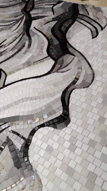 Панно из мозаики для ванной комнаты "Дым".