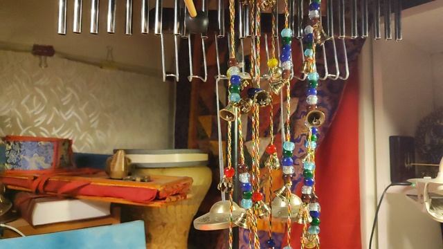 Перкуссионный блок. (чаймс, детский смех, караталы).