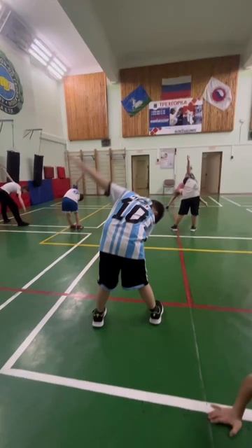 ОФП — это не «разминка перед тренировкой». Это основа выносливости. Без неё техника долго не живёт.