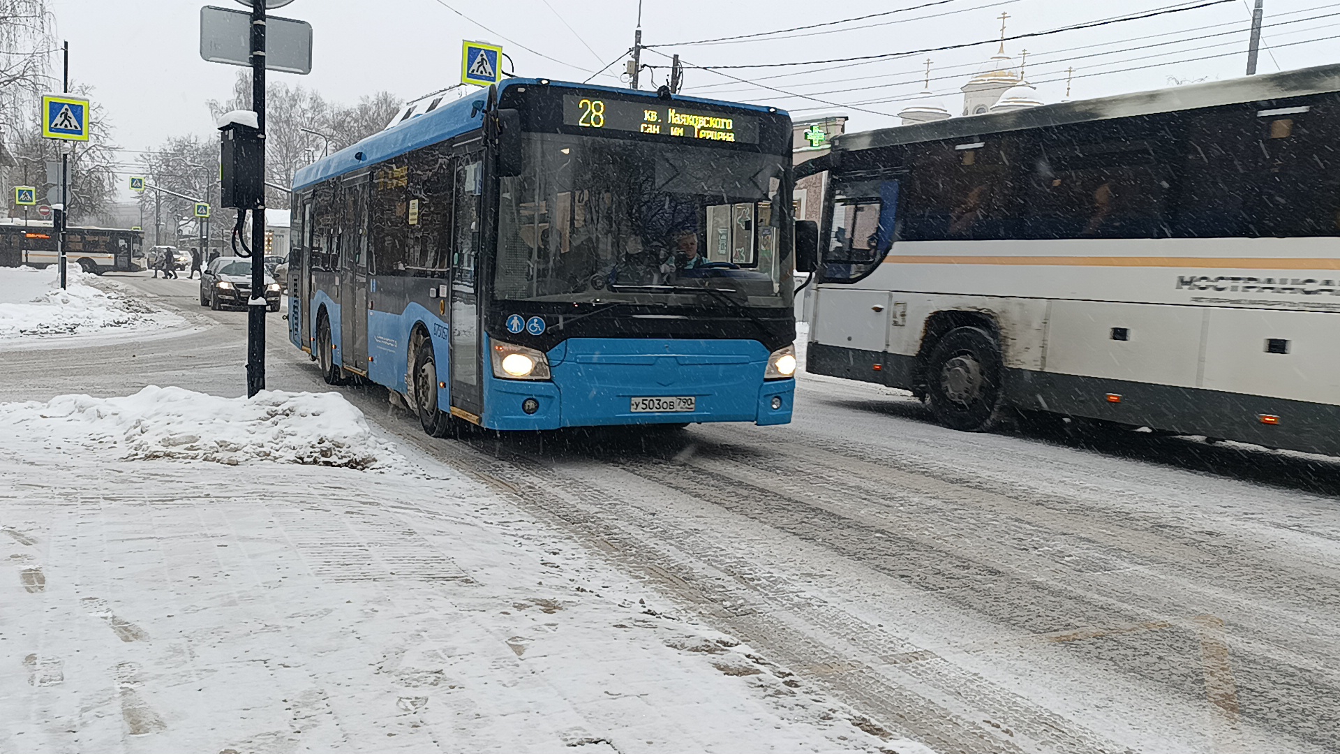 ЛиАЗ 4292  на 28 маршруте