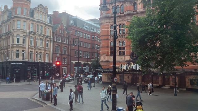 Площадь Cambridge Circus, Лондон, Англия (Cambridge Circus, London, UK)
