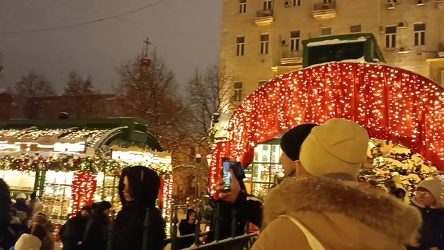 Новогодняя ярмарка на Тверской площади 2025-2026