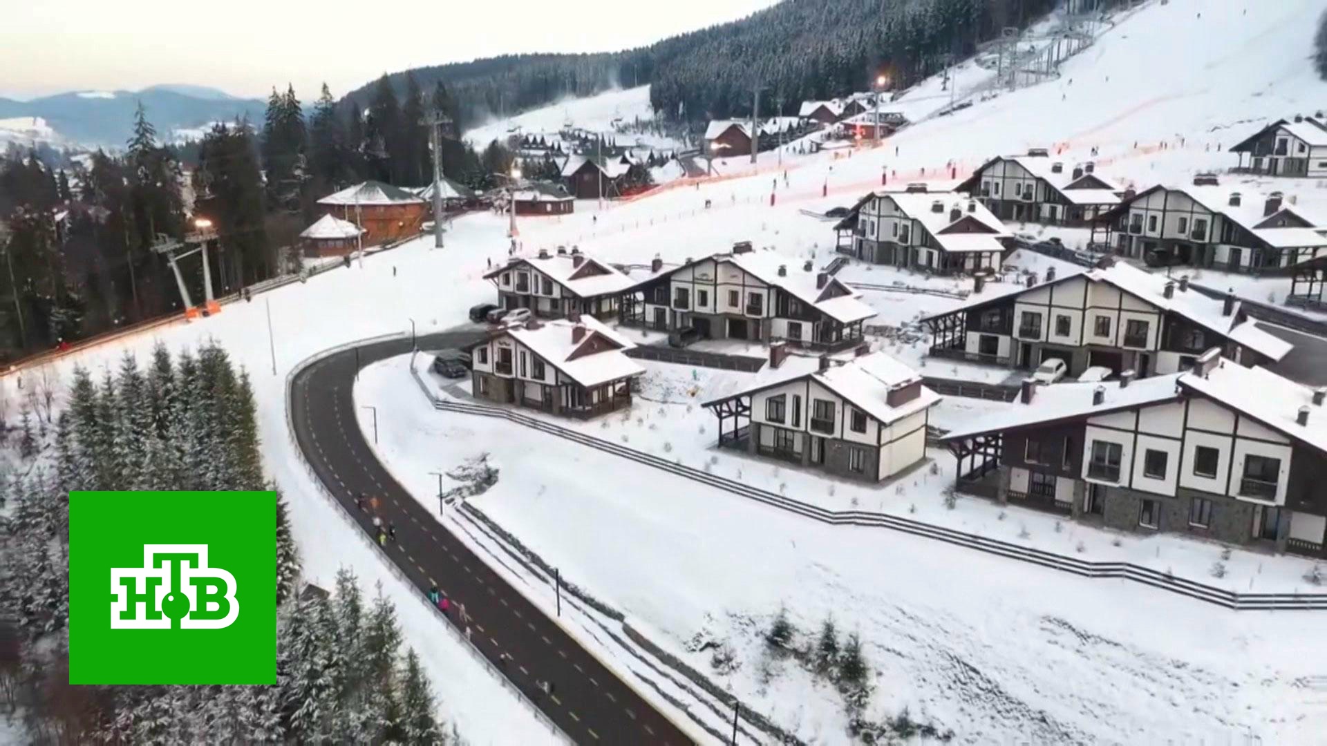 Полная бронь: украинский курорт Буковель за деньги спасает гостей от мобилизации | «Итоги недели»