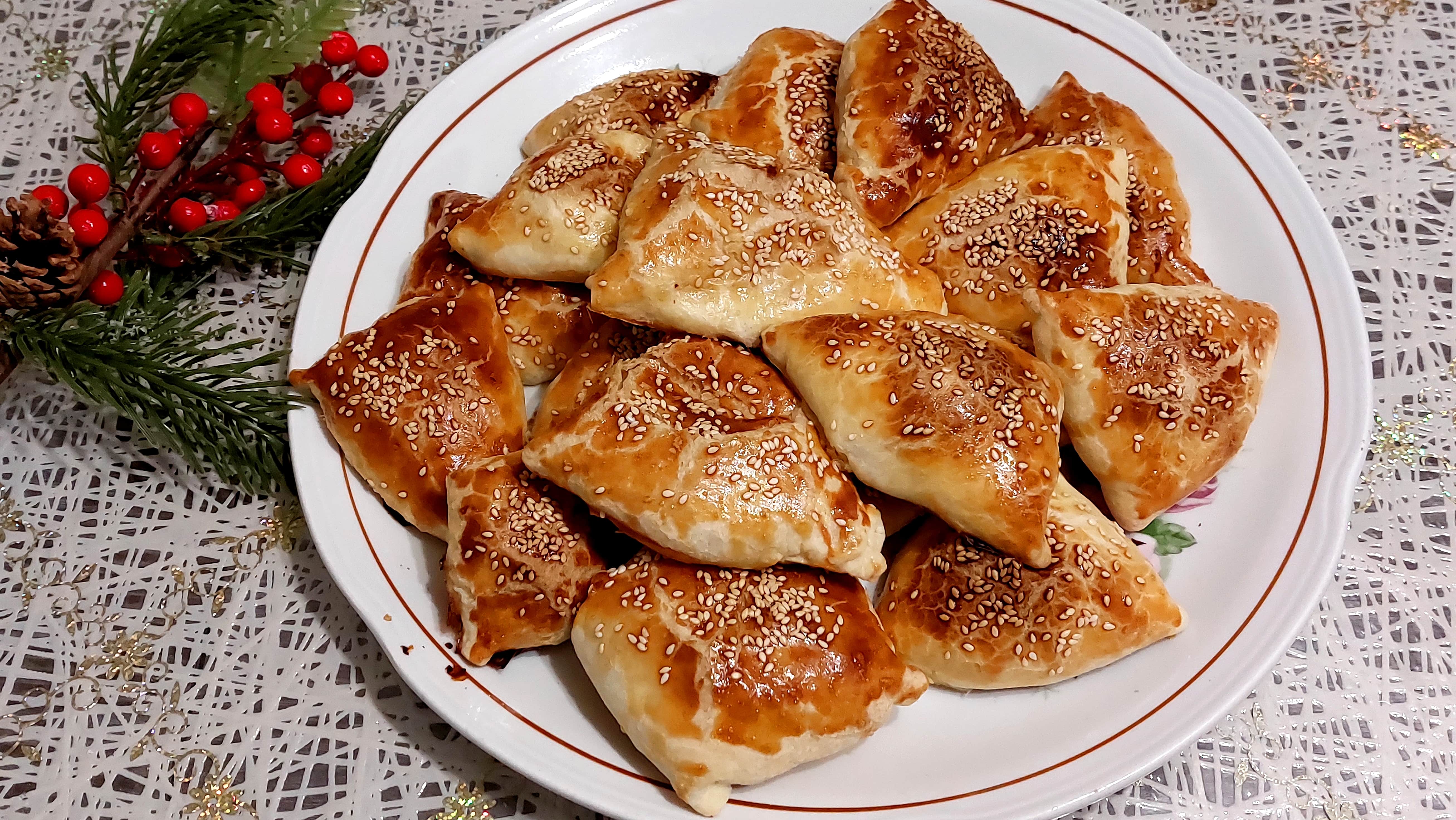 БЫСТРАЯ САМСА ИЗ ГОТОВОГО ТЕСТА,С КУРИНЫМ ФИЛЕ, РАЗ- ДВА И ГОТОВО!??