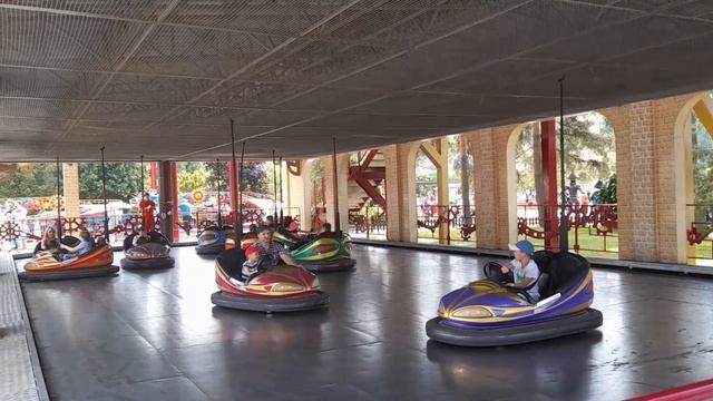 Парк аттракционов "Диво-остров". Санкт-Петербург. Здесь действительно можно оторваться по полной