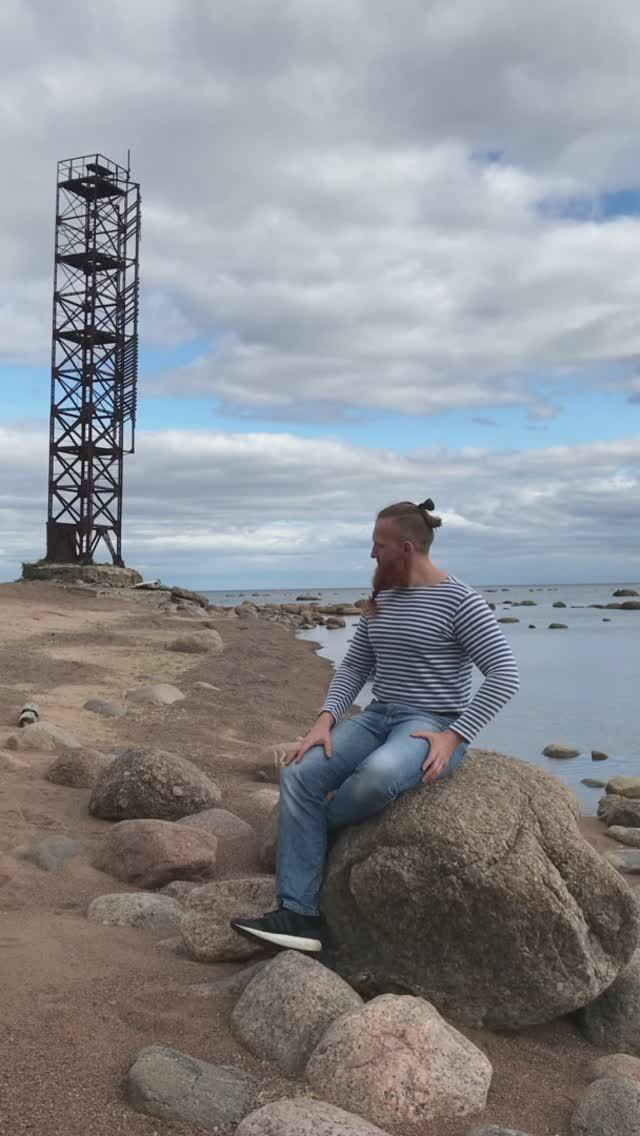 Добрая девушка Надя