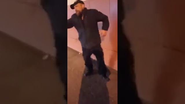 Плыли мы по морю ветер мачту рвал