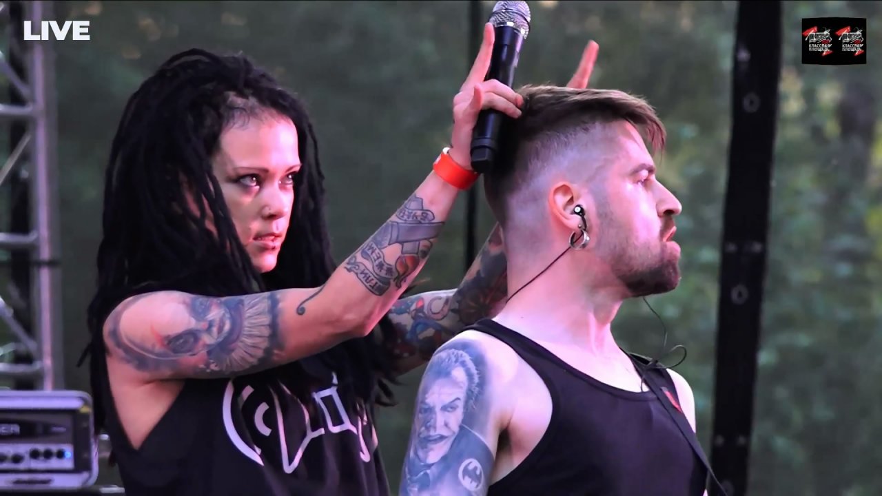 Дария Ставрович и группа Слот на фестивале "Классная площадь"