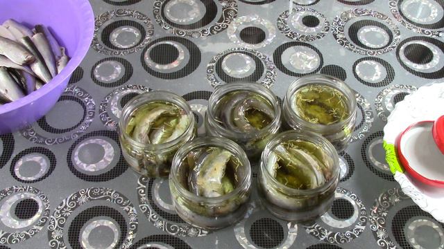 Домашние консервы. Шпроты из трех видов рыбы