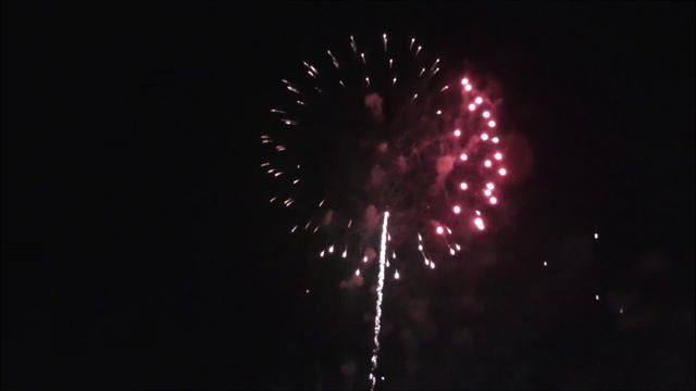 Праздничный фейерверк, салют, день города Великий Новгород 27.08.2022