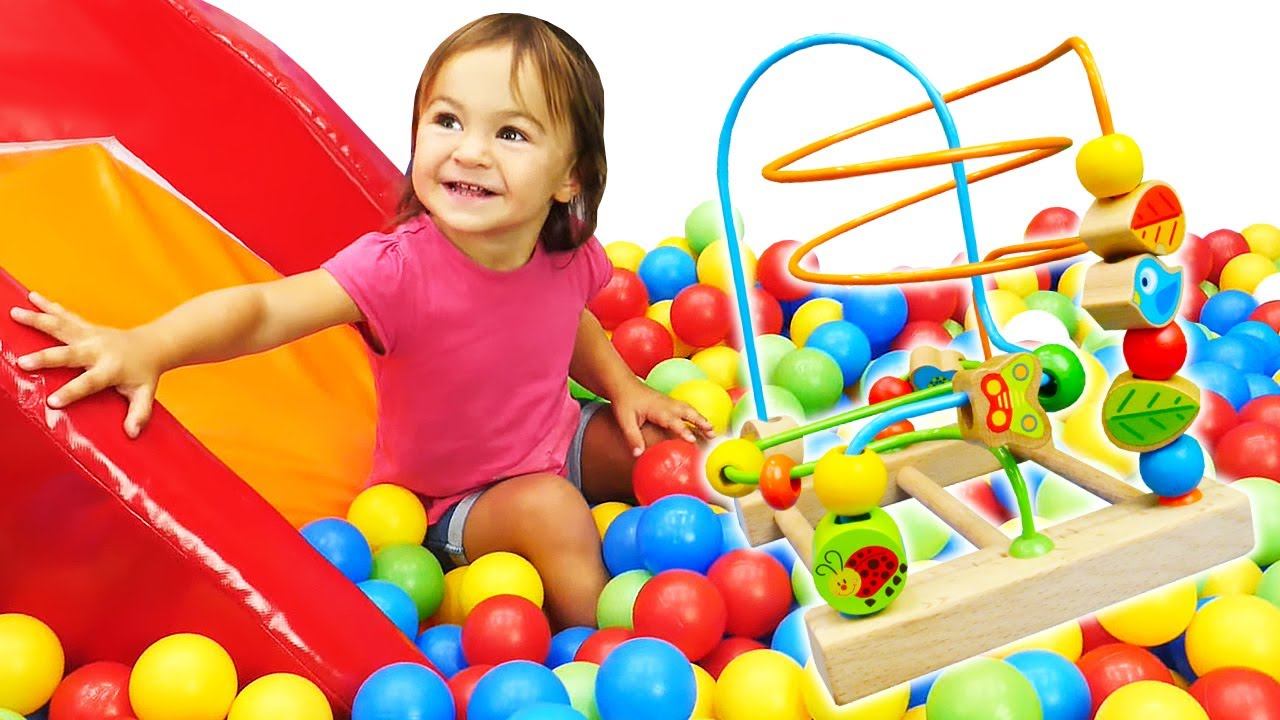 Видео про игрушки для малышей - ДаДа игрушки! Обзор игры для детей - Головоломка для малышки Марты!