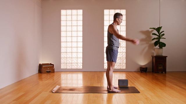 Йога для плеч пловца: тренировка гибкости в олимпийском стиле