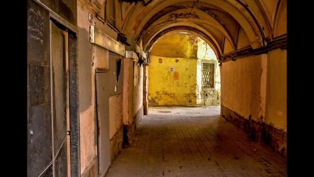 "ВЕСЕННЯЯ ПЕСЕНКА"... (Фото Владимира Иванова (СПб), музыка - "Бархатный сезон")