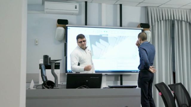 Интерактивный центр СевГУ.avi