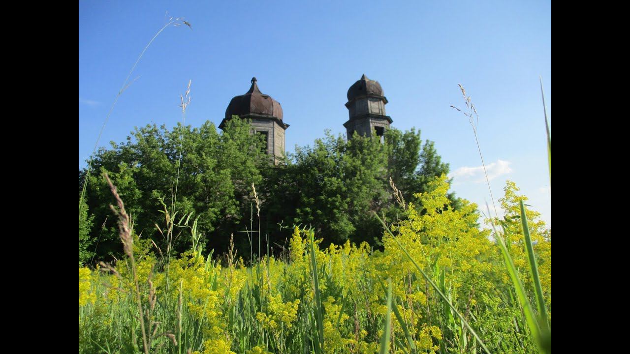 Заброшенный Михаило-Архангельский храм в Губашево