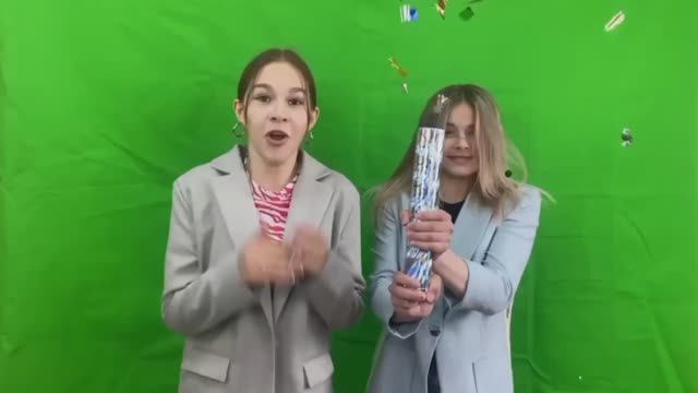 За кадром. Хоп Хей ла ла лей