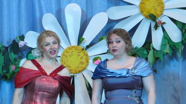 "Рыбаки". исп. Оксана Сычёва и Алия Галямова. Муз. гостиная "Лето..". 17.06.2018г.