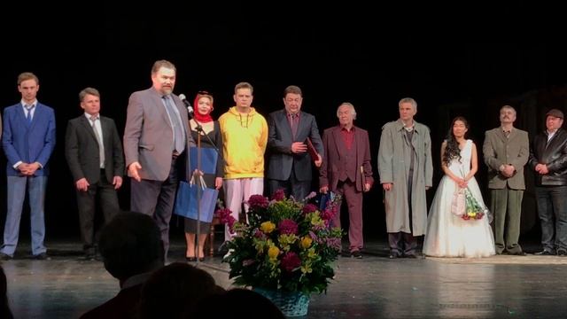 Фестиваль ВСТРЕЧИ В РОССИИ-22: из спектакля "Ревизор" (Бишкек), фр5.