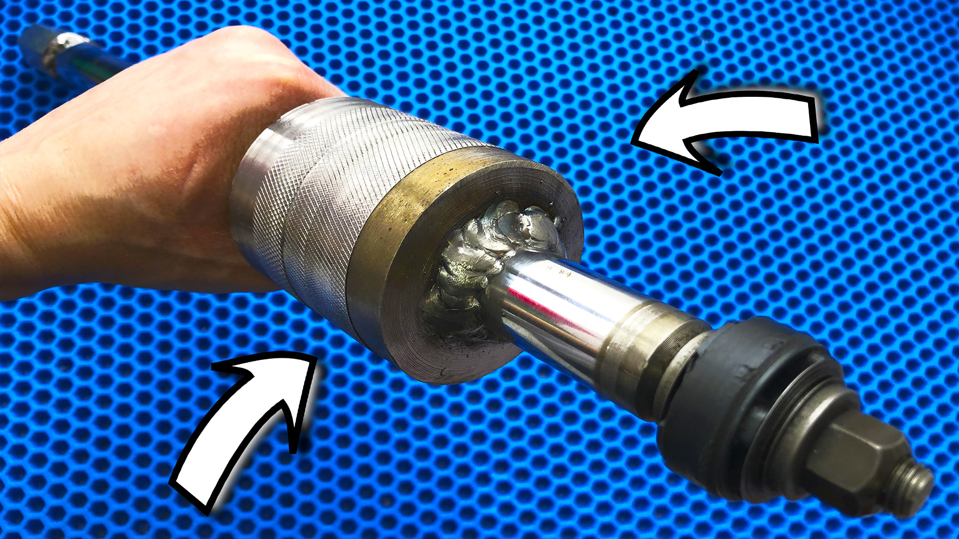 ВЫШИБАЛА из штока амортизатора