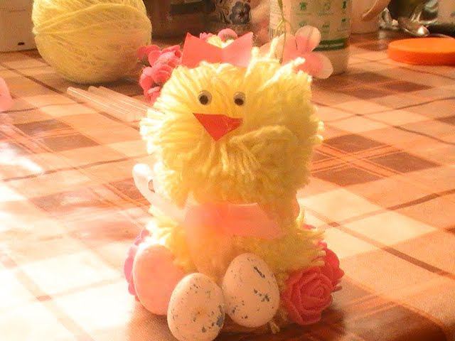 Пасхальный цыпленок из ниток