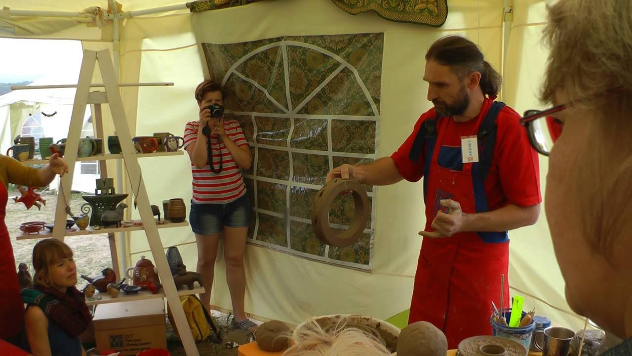 BAIKAL-CERAMYSTICA Andrey Saltan (Russia). Making pottery forms of "bagel".