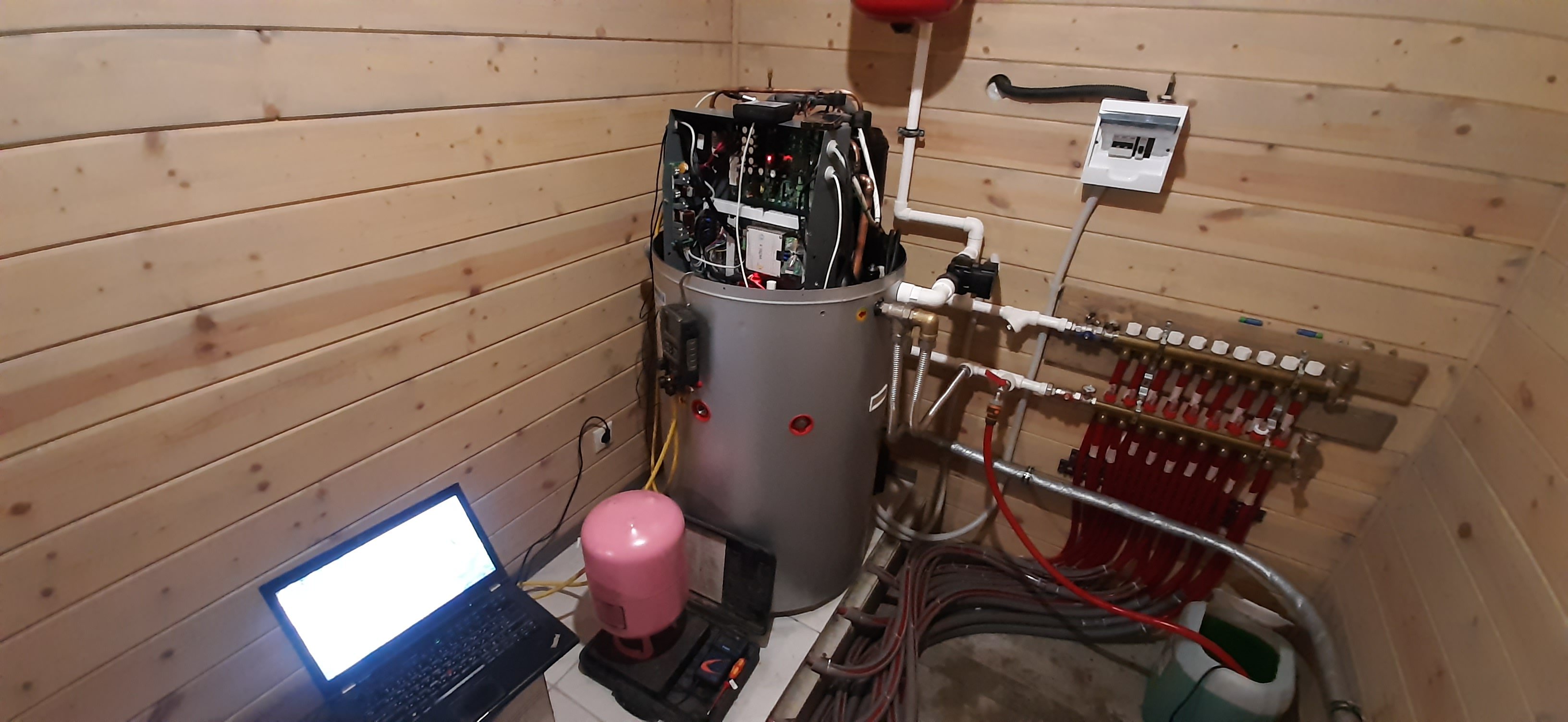 Децентрализованное бестопливное отопление.