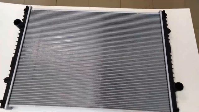 Радиатор системы охлаждения Renault Magnum