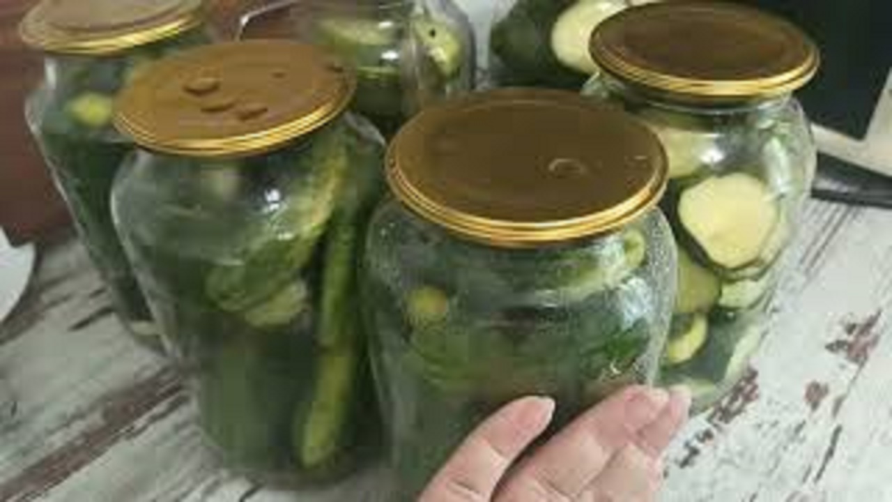 45. КОНСЕРВИРОВАННЫЕ ХРУСТЯЩИЕ ОГУРЦЫ НА ЗИМУ