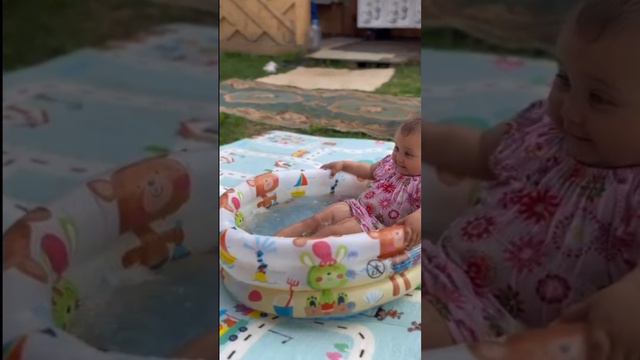 Лето..бассейн