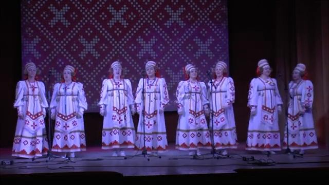 Музыка В. Родионова, слова Е. Шуменок «Морак тон, гармошка!» («Играй, гармошка!»)