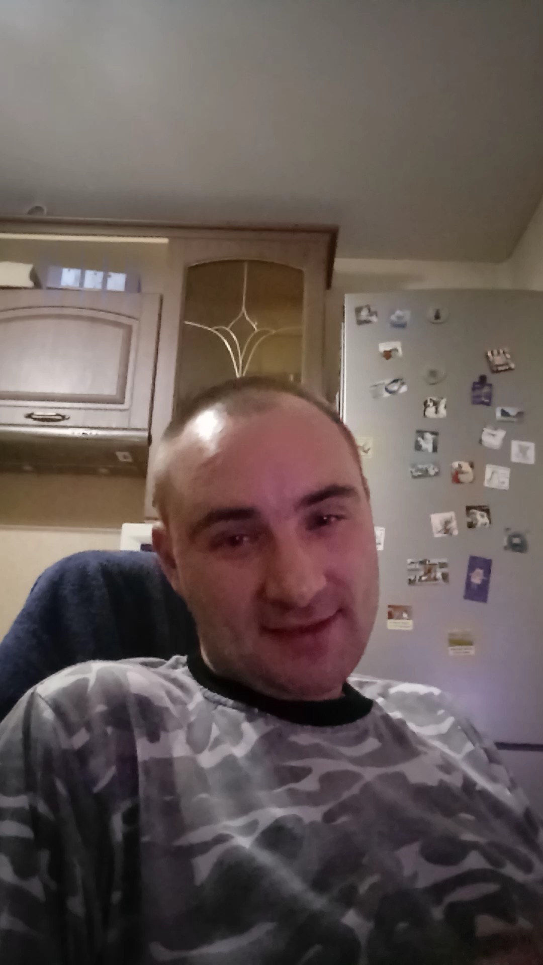 При одинаковых движениях