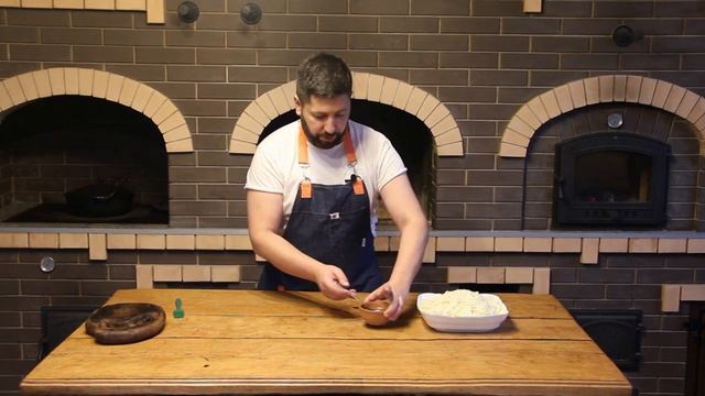 День отца 2022. Рулька тушеная в пиве с квашеной капустой - главное блюдо праздничного стола.